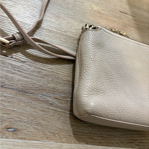 Tory Burch Beige Leather Crossbody Bag - Picture 2 of 6